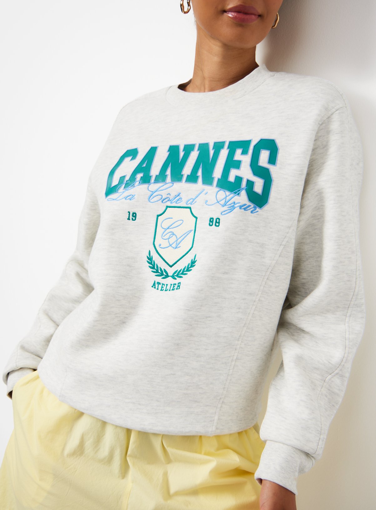 Grey Cannes Graphic Sweatshirt XL - Image 3 thumbnail
